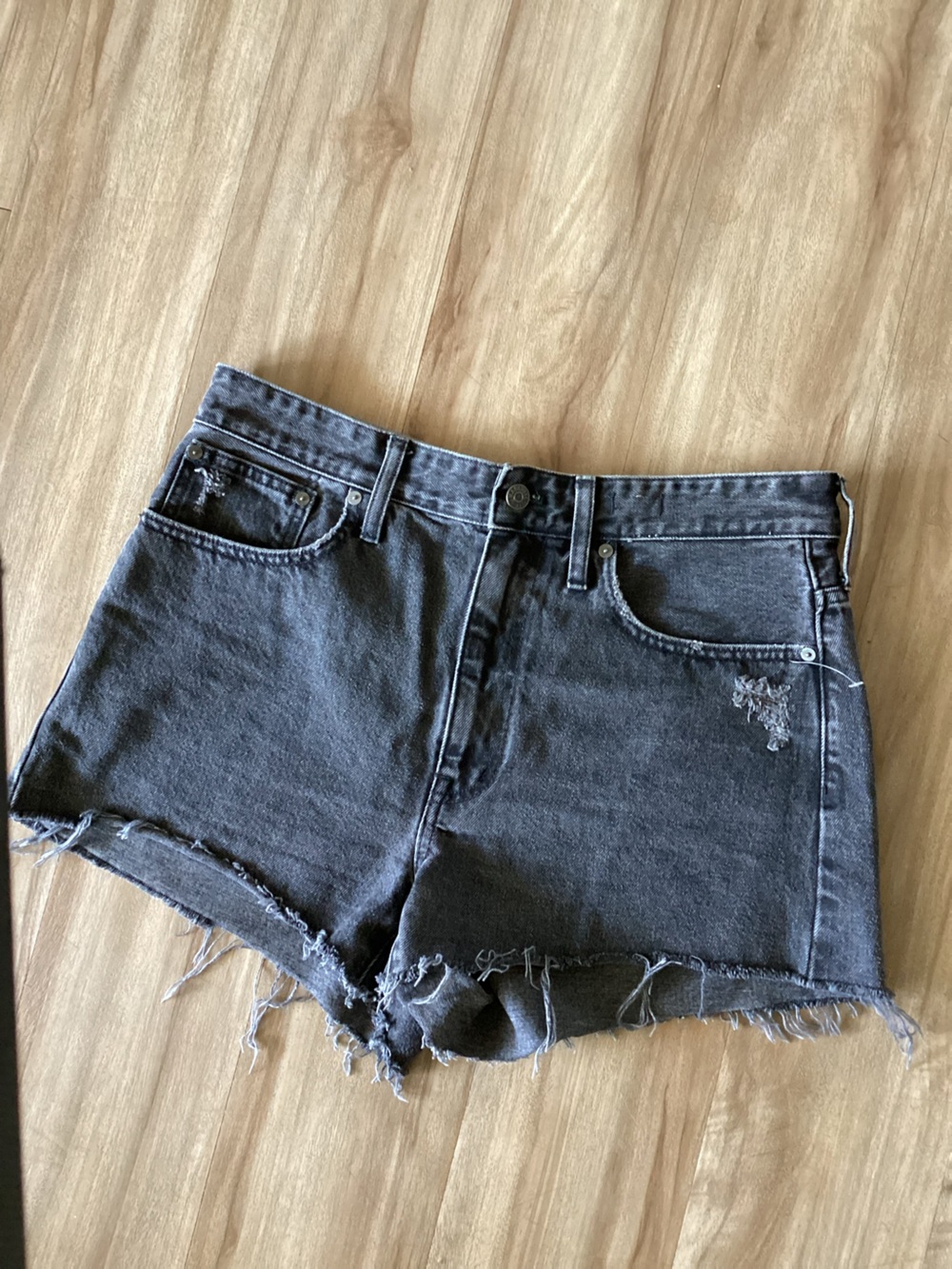 Madewell Black Distressed Relaxed Denim Shorts Size 30
